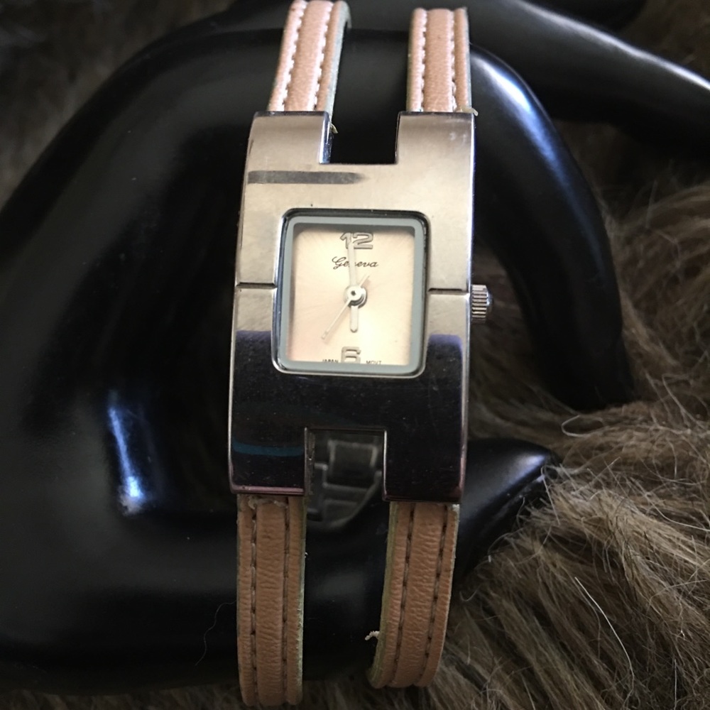 Ladies Geneva leather & silver tone band watch